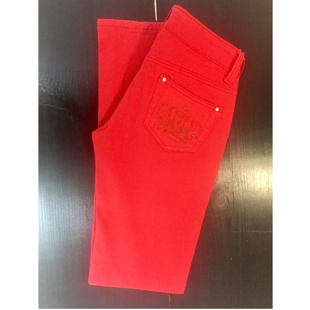 JEANS Women’s Crown Mid Rise Skinny Jeans♥️